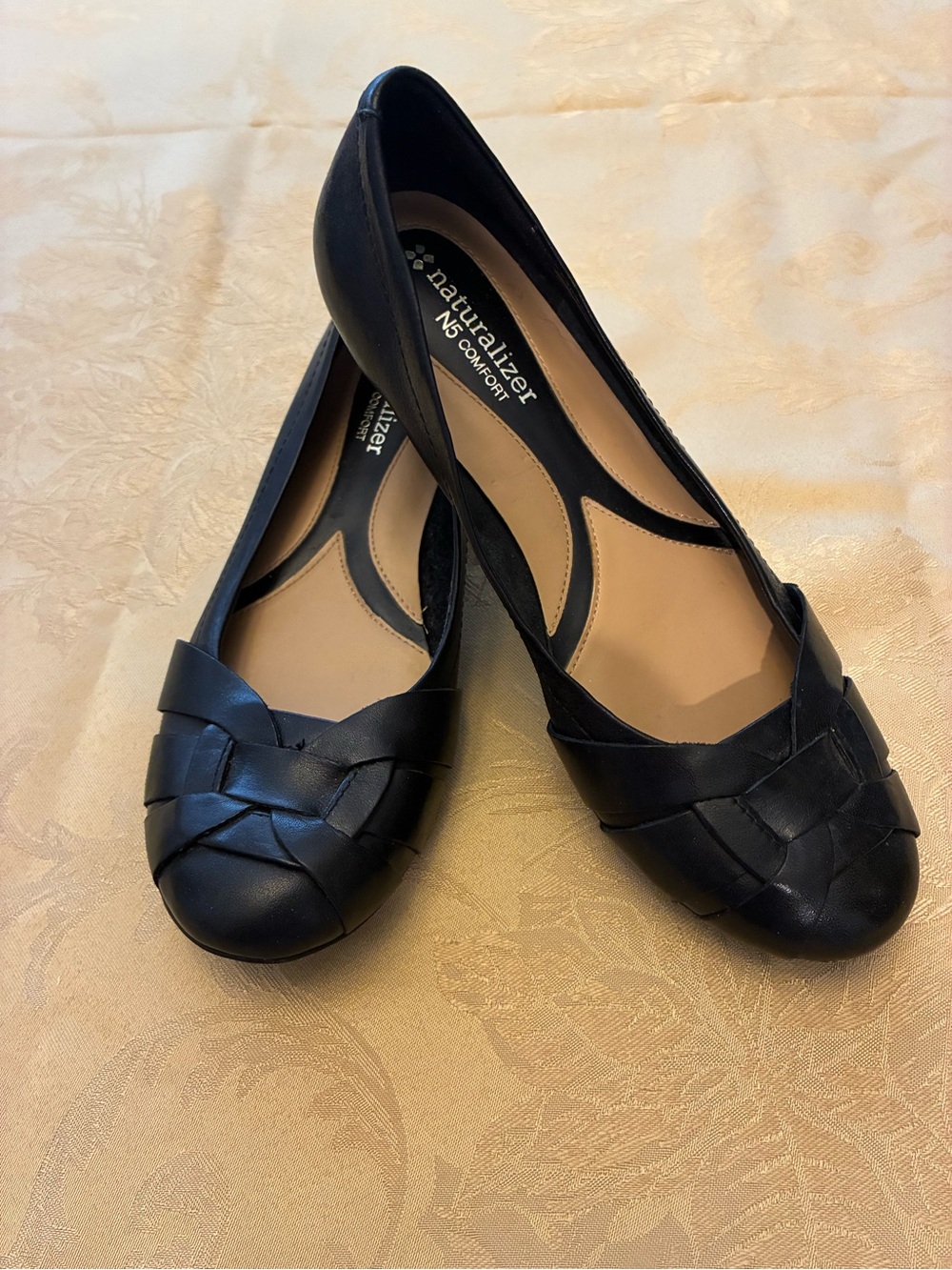 Naturalizer Black Woven Leather Ballet Flats size 6.5